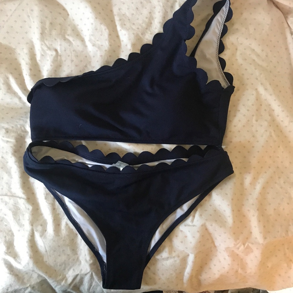 Navy Scallop Edge One shoulder bikini